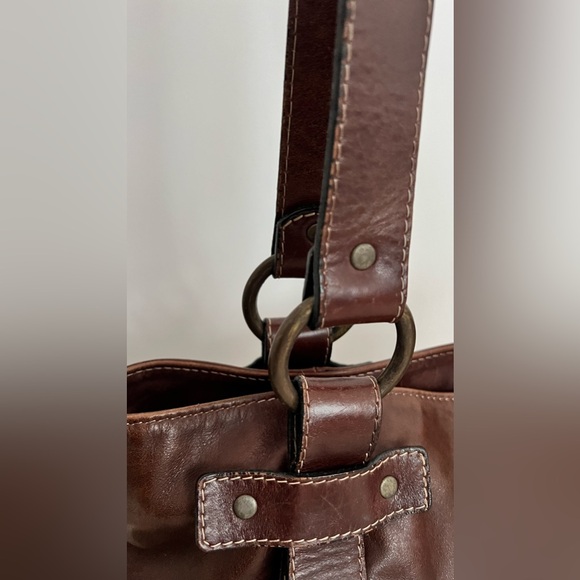 Genuine leather shoulder satchel. Made in Uruguay. ✨ - Picture 11 of 12